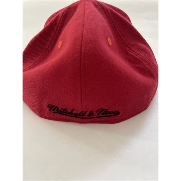 Mitchell & Ness Hardwood Classics Basketball Cap‎ Miami Heat Fitted Hat 7 5/8 - Picture 4 of 10